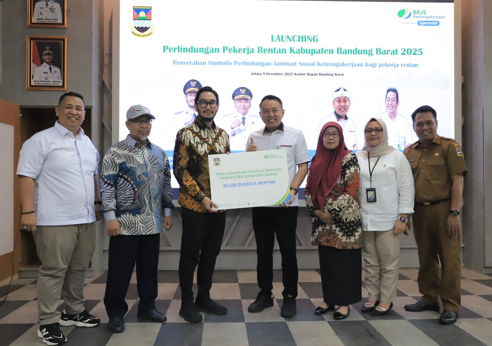 Pemkab Bandung Barat Gelontorkan Anggaran Rp4,7 Miliar Untuk BPJS Pekerja Rentan